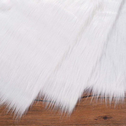 60" Wide Shaggy Faux Fur Fabric (White, 1 Yard)