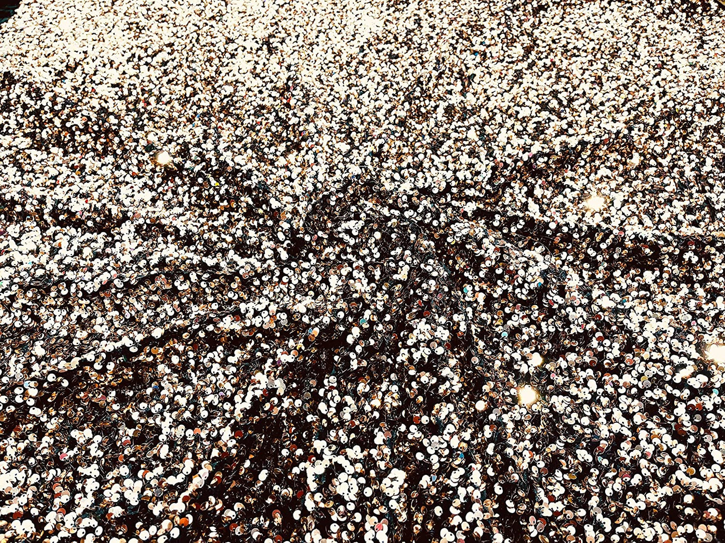 Shiny 5mm Sequin On A 2 Way Stretch Velvet (1 Yard, Rose Gold/Black)