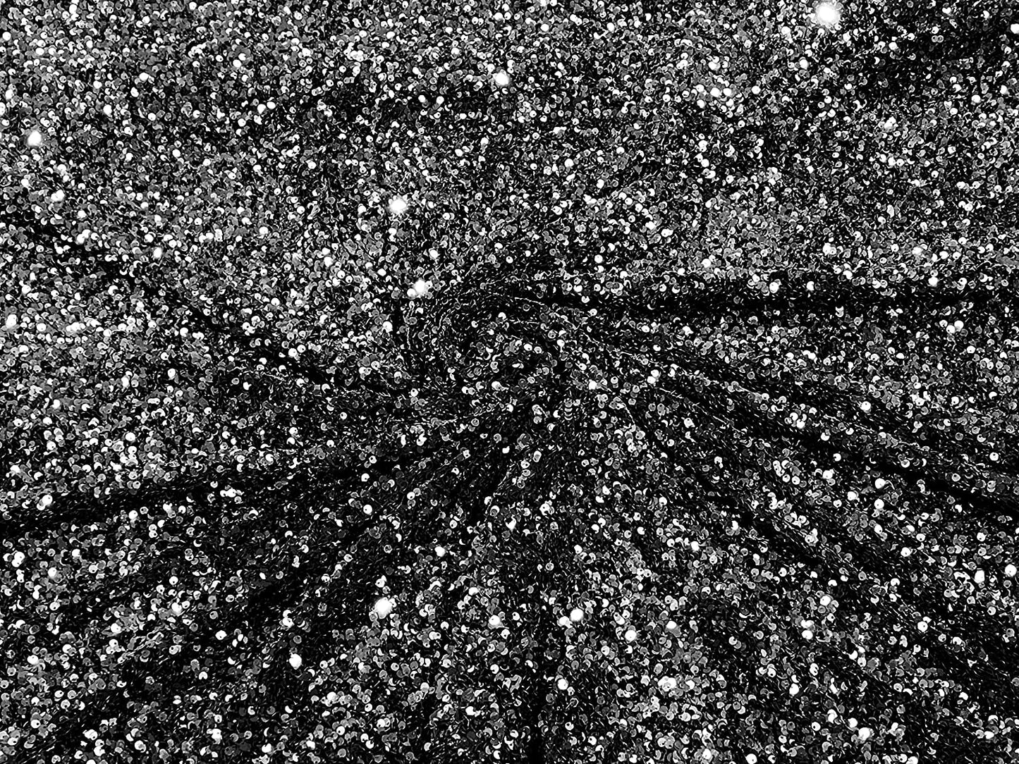 Shiny 5mm Sequin On A 2 Way Stretch Velvet (1 Yard, Black)