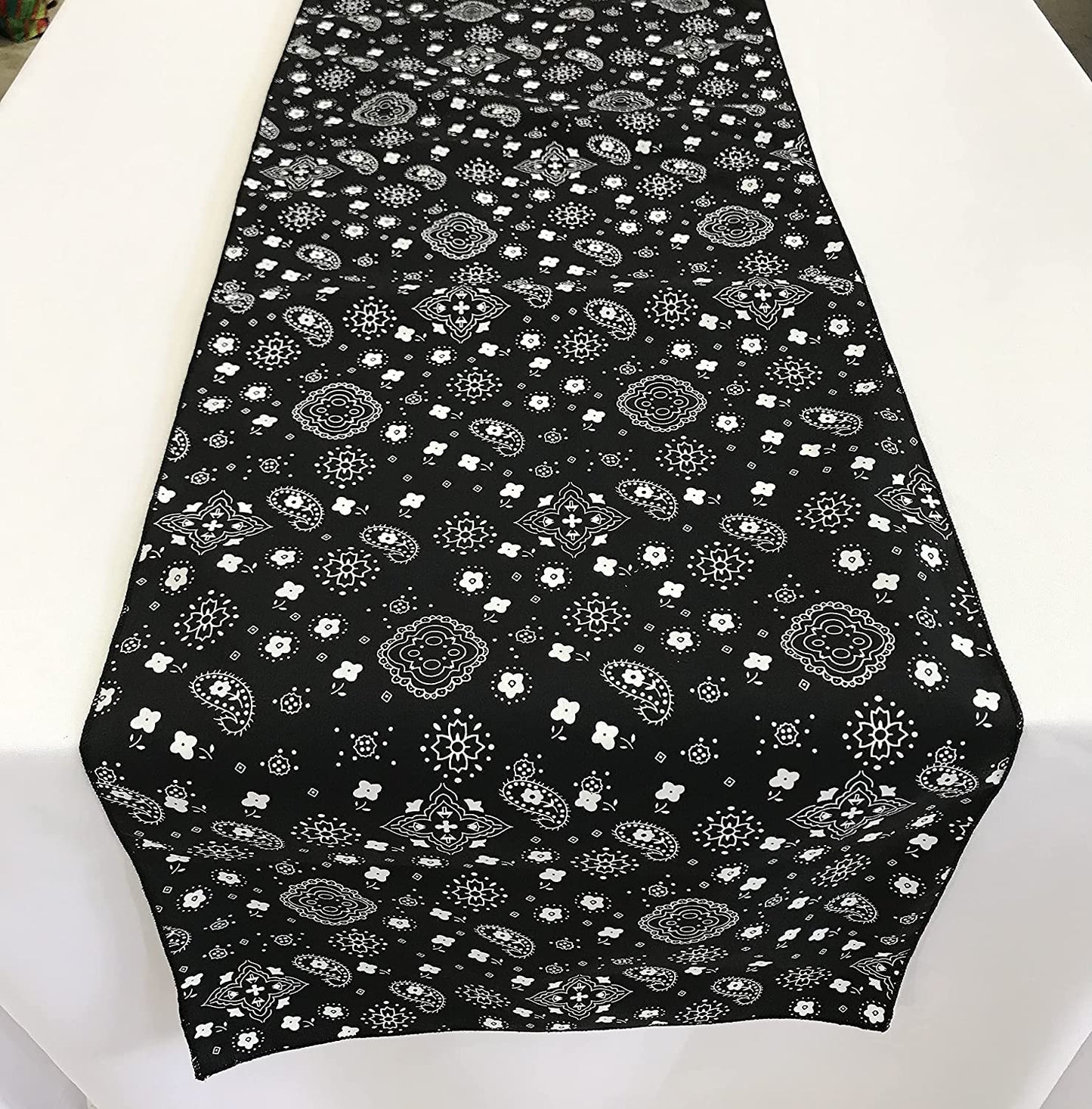 Bandanna Print Poly Cotton Table Runner (Black,