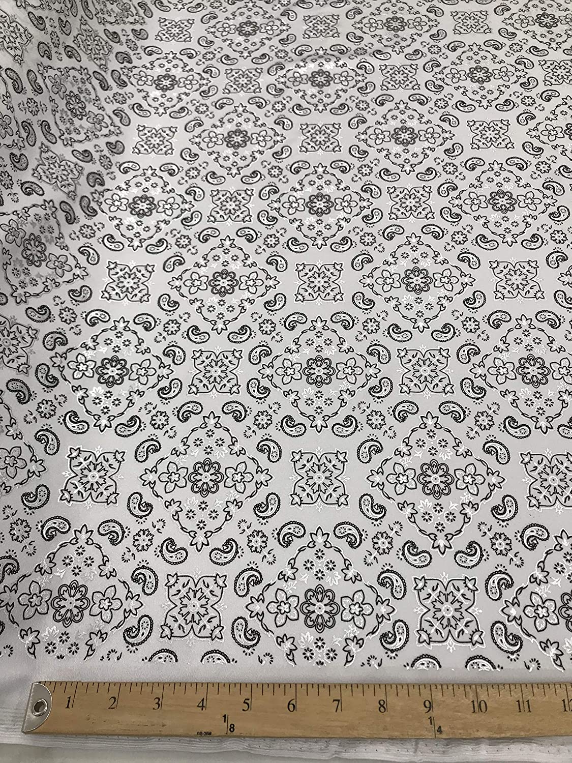 Spandex Bandana Print on 4 Way Stretch Fabric (White, 1 Yard)