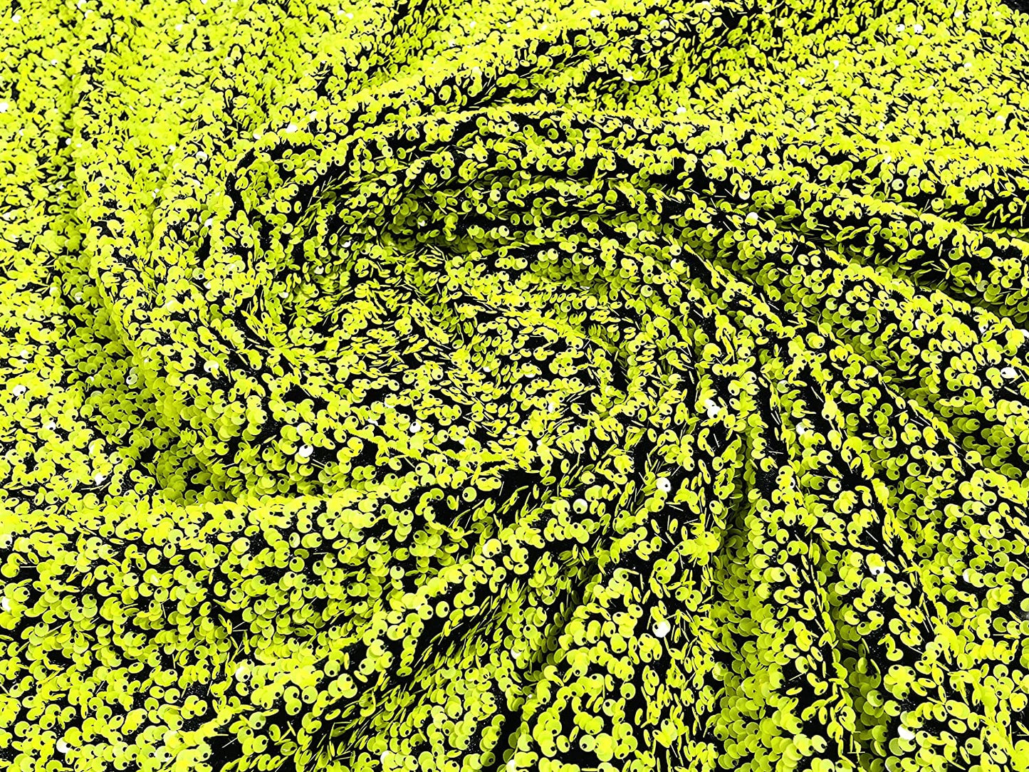 Shiny 5mm Sequin On A 2 Way Stretch Velvet (1 Yard, Lime Green/Black)